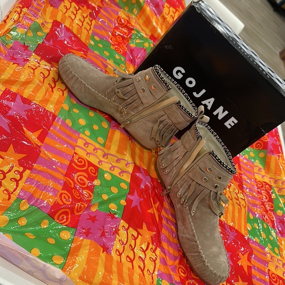 Go Nane (Kalisa) Moccasin Boots - Color Taupe - Picture 5 of 10